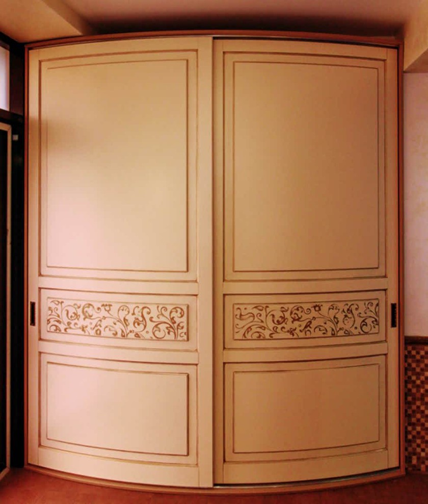 Радиусный шкаф купе с фрезеровкой, эмаль Калуга